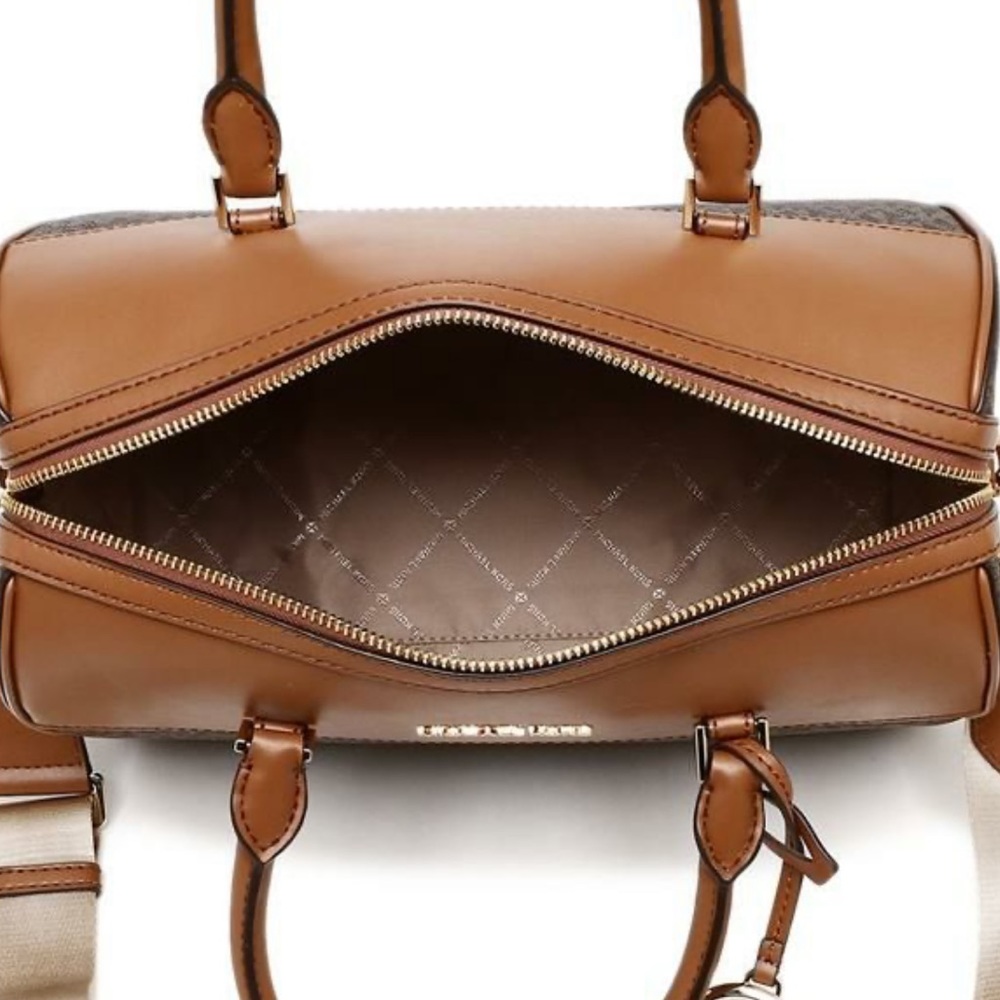 Michael Kors Medium Duffel  Travel Satchel - Leather/Coated - Picture 3 of 13